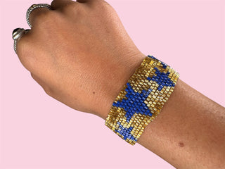 BLUE AND GOLD STAR ADULT BRACELET